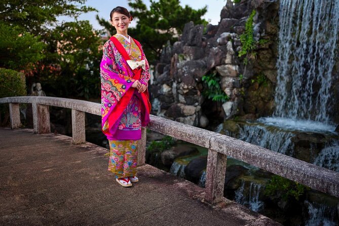 Walking around town in a kimono, you can choose your favorite kimono from the traditional Okinawan costumes "Ryuso", "Kimono", "Yukata" 《Hairset & Lipstick & Kimono & Rental Fee》All Comic Book - Comfort and practicality for the kimono walk