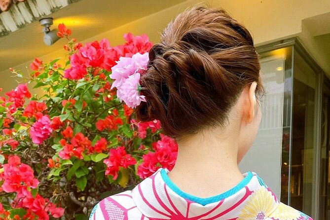 Walking around town in a kimono, you can choose your favorite kimono from the traditional Okinawan costumes "Ryuso", "Kimono", "Yukata" 《Hairset & Lipstick & Kimono & Rental Fee》All Comic Book - Picking your Ryuso, kimono, or yukata from 500+ options