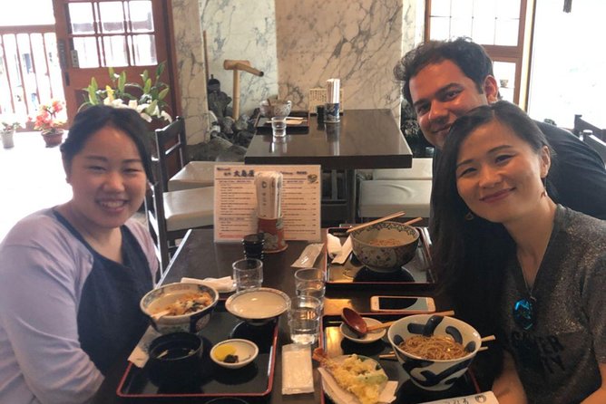 Yanaka Historical Walking Tour in Tokyo's Old Town - Food strategy: why tastings fit, and why you still need to eat