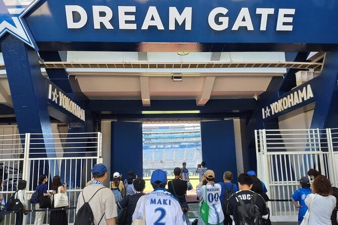 Yokohama Half Day Walking Tour with an Expert Local Guide - Yokohama Red Brick Warehouse, from customs to a photo-friendly waterfront stop